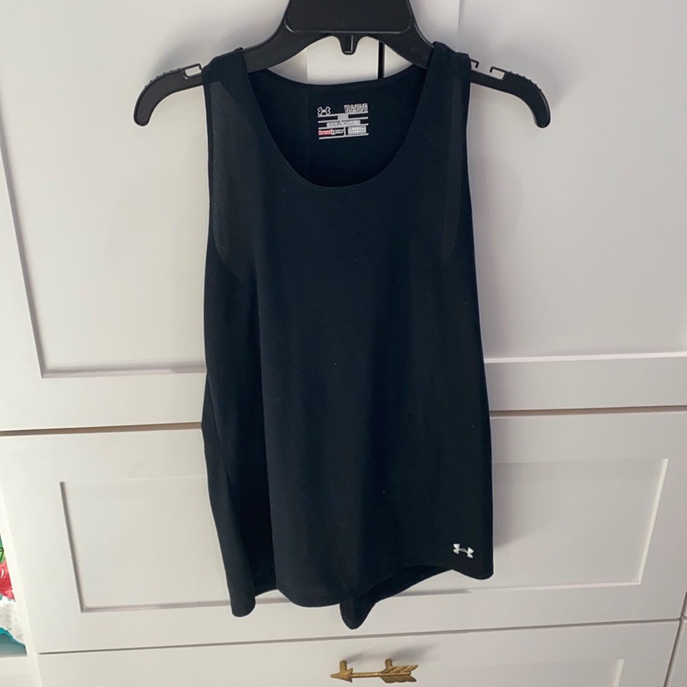 Under Armour black tank